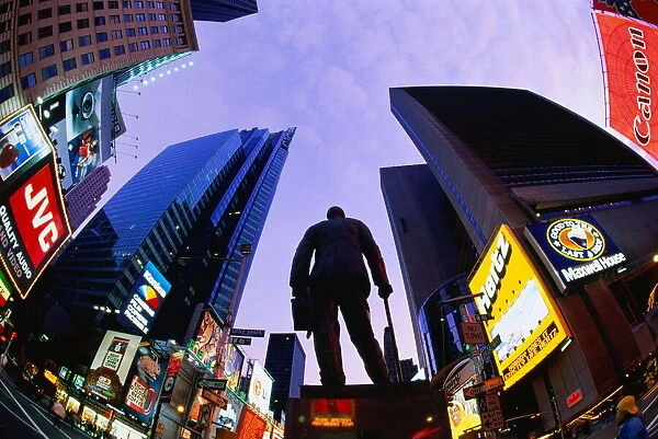 USA, New York, New York City, Times Square, Cohan statue