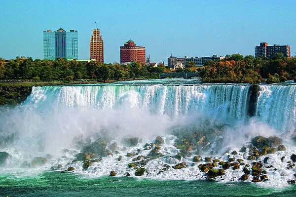 USA Niagara Falls. Niagara Falls is a city in Niagara County, New York, United States