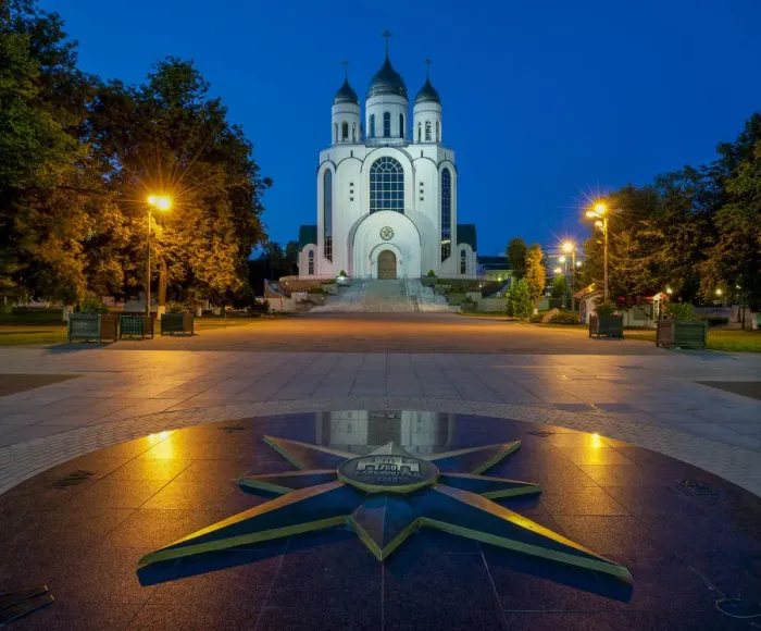 Framed Print : ussian Orthodox Cathedral of Christ the Saviour, in front star with geographic directions and relief of Kaliningrad 750, Victory Square, Zentralrajon, Kaliningrad, Kaliningrad Oblast, Russia Framed Print : ussian Orthodox Cathedral of Christ the Saviour, in front star with geographic directions and relief of Kaliningrad 750, Victory Square, Zentralrajon, Kaliningrad, Kaliningrad Oblast, Russia