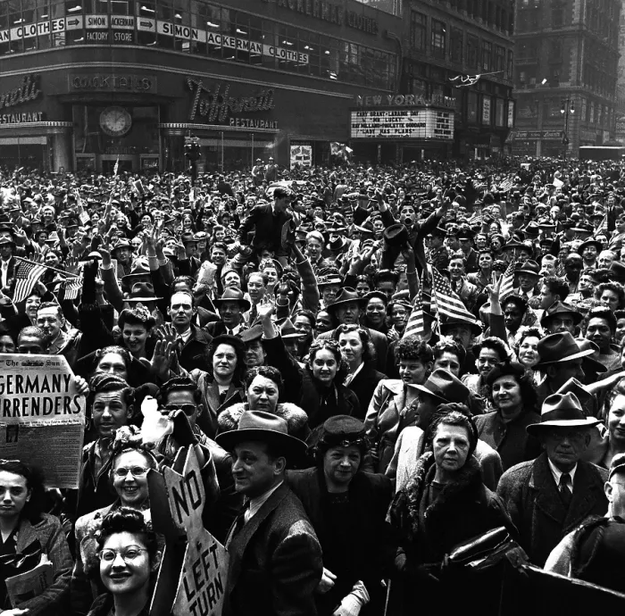 Framed Print : V-E Day In Times Square Framed Print : V-E Day In Times Square