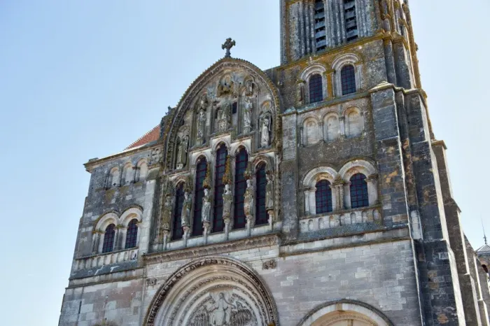 Framed Print : VA zelay Abbey at old town of VA zelay at Yonne department in France Framed Print : VA zelay Abbey at old town of VA zelay at Yonne department in France
