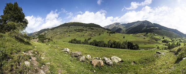 Val dAran, Aran Valley, Pyrenees, Catalonia, Spain