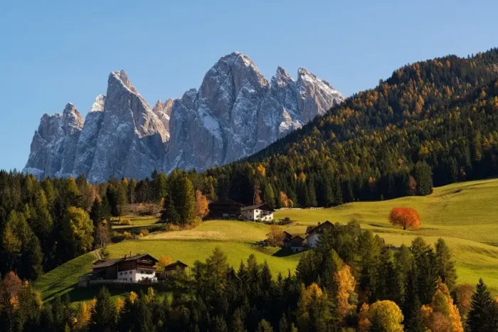 Framed Print : Val di Funes, Trentino Alto Adige, Italy, Europe Framed Print : Val di Funes, Trentino Alto Adige, Italy, Europe
