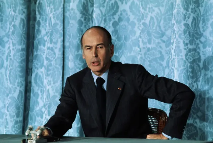 Framed Print : Valery Giscard d'Estaing Speaking at Press Conference Framed Print : Valery Giscard d'Estaing Speaking at Press Conference
