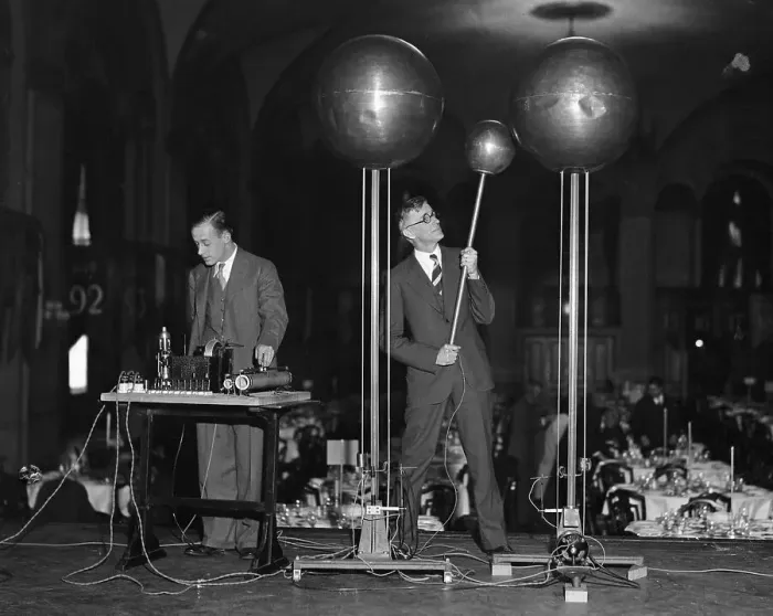 Framed Print : Vannevar Bush and Es Lamar Demonstrating Generator Framed Print : Vannevar Bush and Es Lamar Demonstrating Generator
