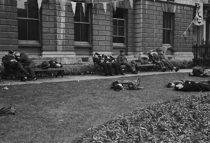 Framed Print : VE Day In London Framed Print : VE Day In London
