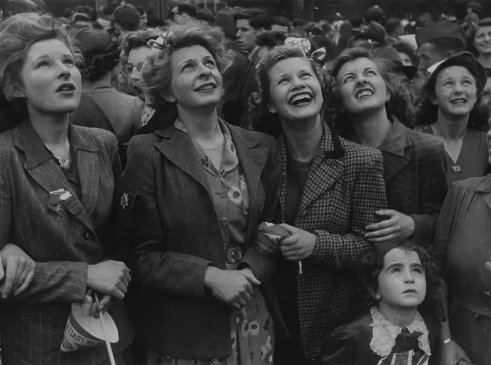 Framed Print : VE Day In London Framed Print : VE Day In London