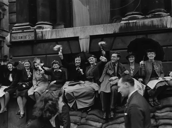 Framed Print : VE Day Revellers Framed Print : VE Day Revellers