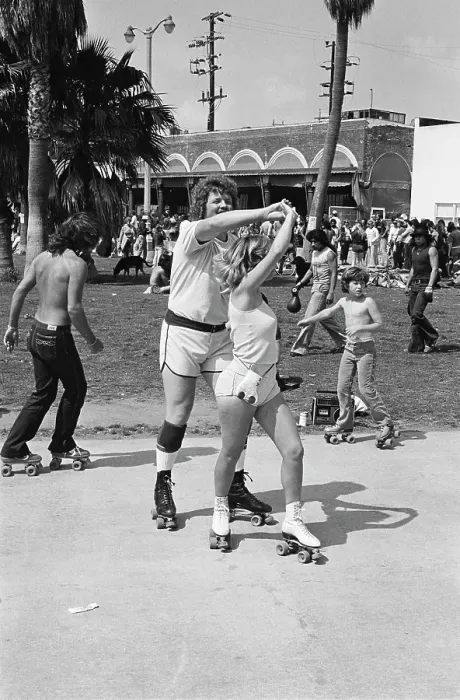 Framed Print : The Venice Beach Skate Scene Framed Print : The Venice Beach Skate Scene