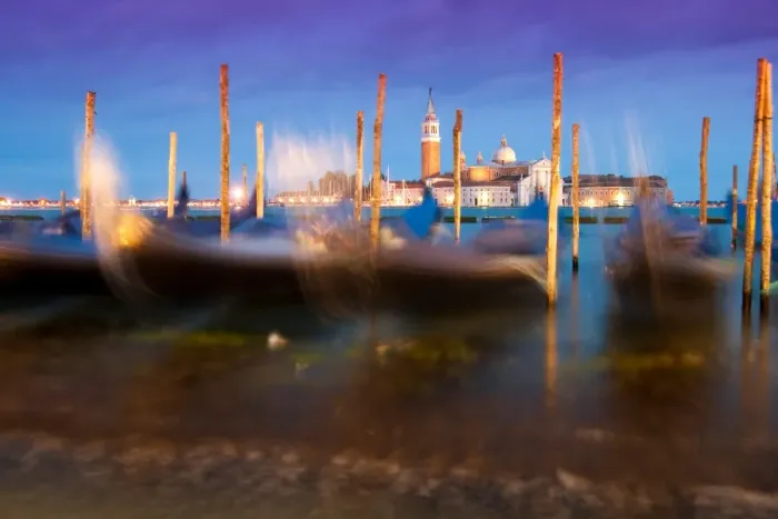 Framed Print : Venice night view with gondolas in movement Framed Print : Venice night view with gondolas in movement