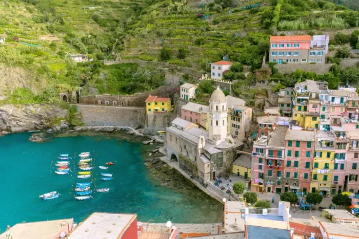 Framed Print : Vernazza small town, Cinque Terre, Liguria, Italy Framed Print : Vernazza small town, Cinque Terre, Liguria, Italy
