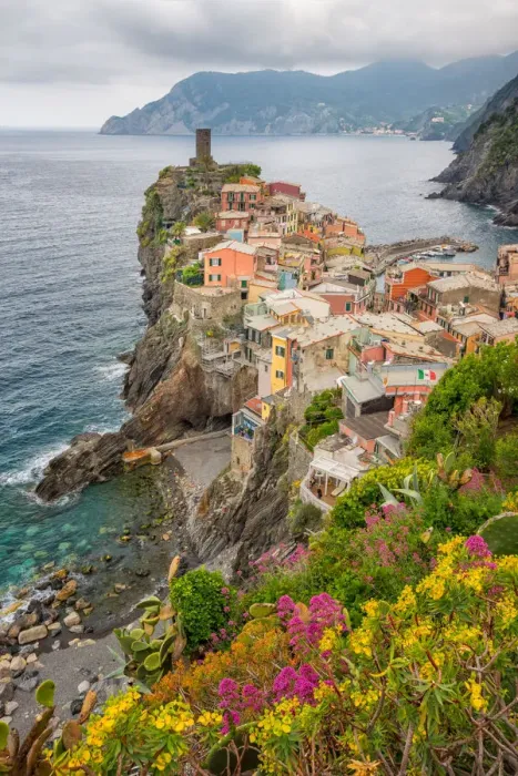 Framed Print : Vernazza View from the Hillside Above in Italy