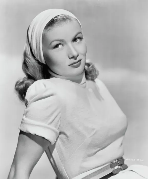 Framed Print : Veronica Lake Posing Framed Print : Veronica Lake Posing