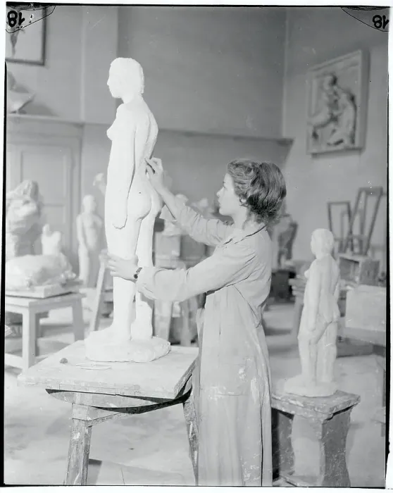Framed Print : Veronica Van Eyck Creating a Sculpture Framed Print : Veronica Van Eyck Creating a Sculpture