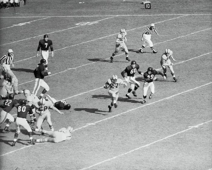 Framed Print : Veryl Switzer Running With the Football