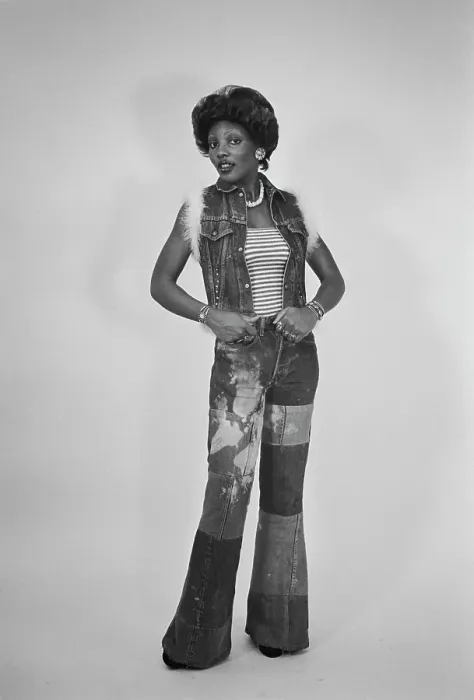 Framed Print : Vicki Abercombie - Soul Train Dancer Framed Print : Vicki Abercombie - Soul Train Dancer