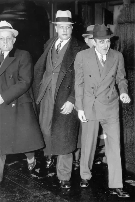 Framed Print : Victor Lustig Leaving Prison Framed Print : Victor Lustig Leaving Prison