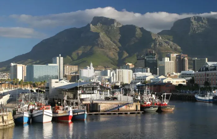Framed Print : Victoria + Alfred Waterfront, Cape Town Framed Print : Victoria + Alfred Waterfront, Cape Town
