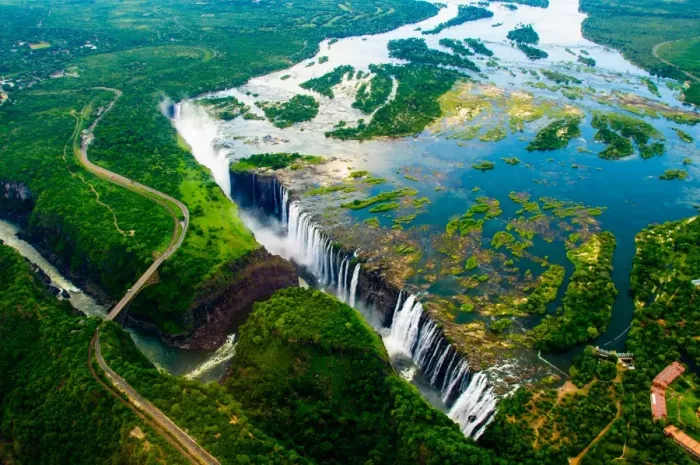 Framed Print : Victoria Falls Framed Print : Victoria Falls