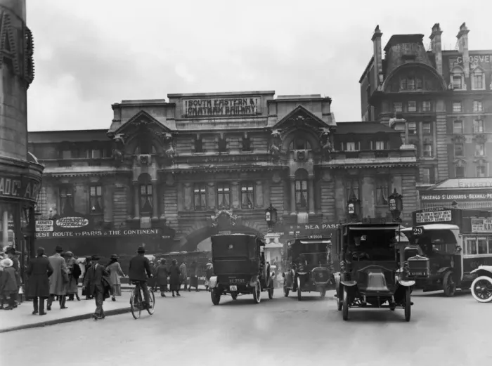 Framed Print : Victoria Station Framed Print : Victoria Station