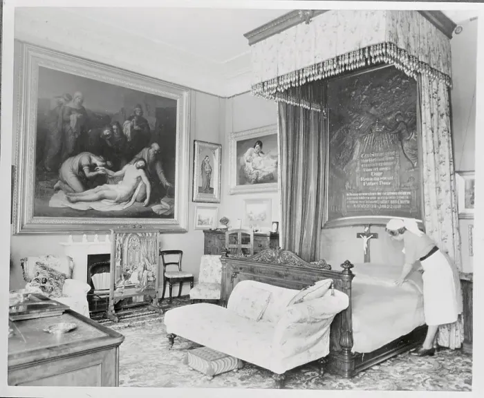 Framed Print : Victoria's Bedroom Framed Print : Victoria's Bedroom