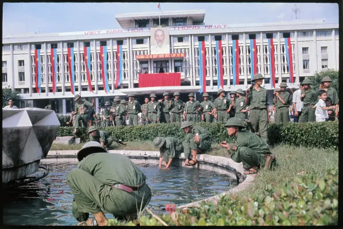 Framed Print : Victorious North Vietnamese Soldiers Wash in Palace Fountain Framed Print : Victorious North Vietnamese Soldiers Wash in Palace Fountain