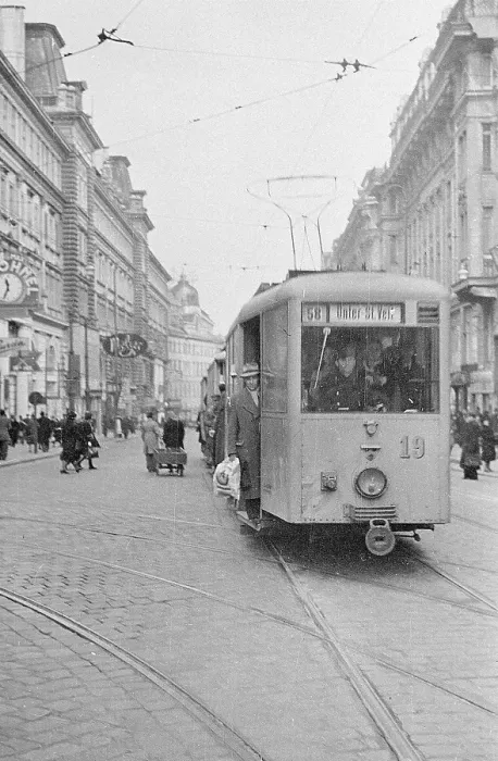 Framed Print : Viennese Tram Framed Print : Viennese Tram