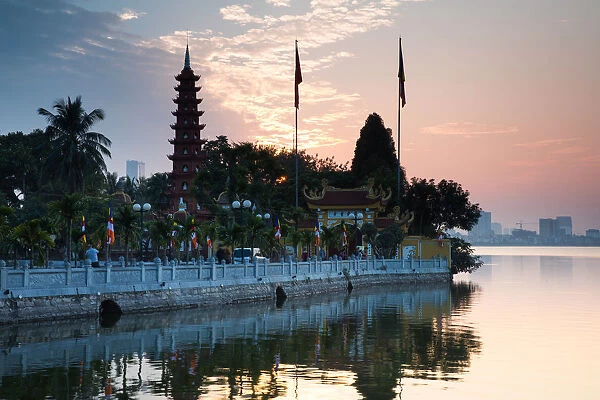 Vietnam - Tran Quoc Pagoda Landscape Photo