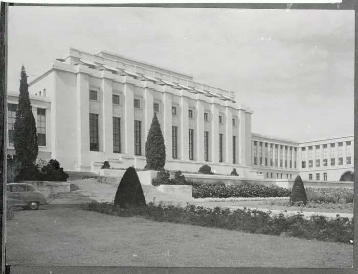 Framed Print : View of Assembly Hall at Palais Des Nations