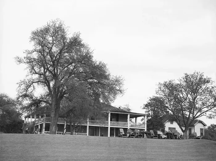 Framed Print : View of Augusta National Golf Clubhouse Framed Print : View of Augusta National Golf Clubhouse