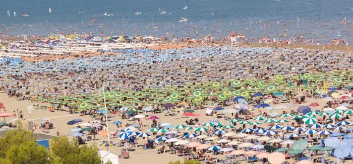 Framed Print : View of the beach with parasols and sun loungers, Lignano Sabbiadoro, Udine, Adriatic Coast, Italy, Europe Framed Print : View of the beach with parasols and sun loungers, Lignano Sabbiadoro, Udine, Adriatic Coast, Italy, Europe
