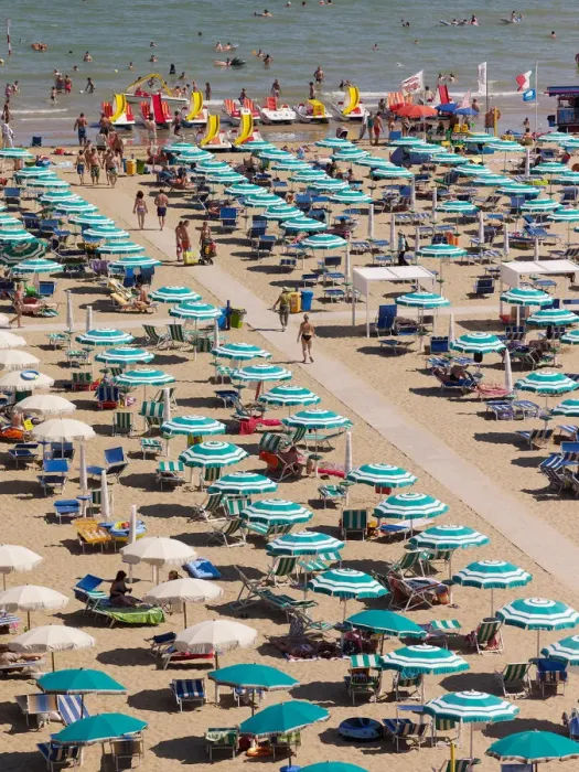 Framed Print : View of the beach with parasols and sun loungers, Lignano Sabbiadoro, Udine, Adriatic Coast, Italy, Europe Framed Print : View of the beach with parasols and sun loungers, Lignano Sabbiadoro, Udine, Adriatic Coast, Italy, Europe
