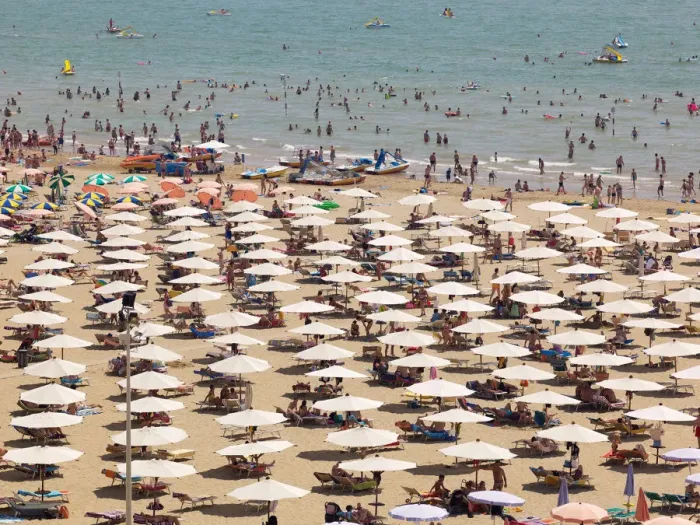 Framed Print : View of the beach with parasols, sun loungers and bathers, Lignano Sabbiadoro, Udine, Adriatic Coast, Italy, Europe Framed Print : View of the beach with parasols, sun loungers and bathers, Lignano Sabbiadoro, Udine, Adriatic Coast, Italy, Europe