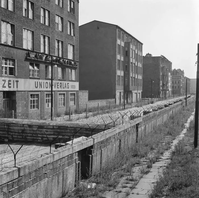 Framed Print : View of Berlin Wall Framed Print : View of Berlin Wall