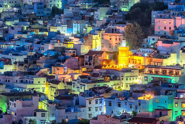 A view of the blue city of Chefchaouen in the Rif mountains, Morocco M