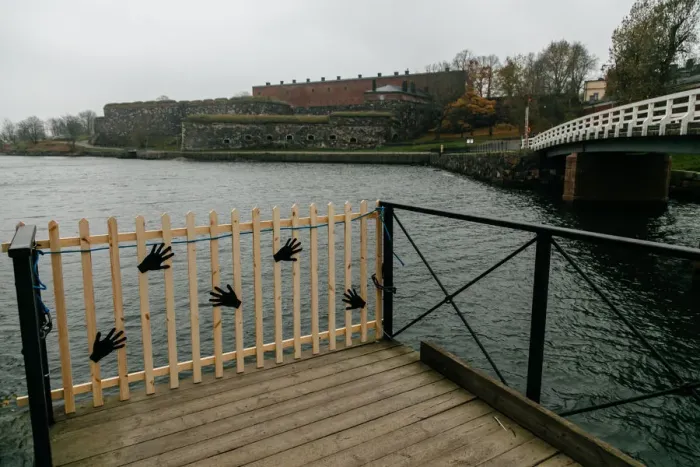 Framed Print : View on a bridge connecting Susisaari and Iso-Mustasaari islands in Suomenlinna, Finland