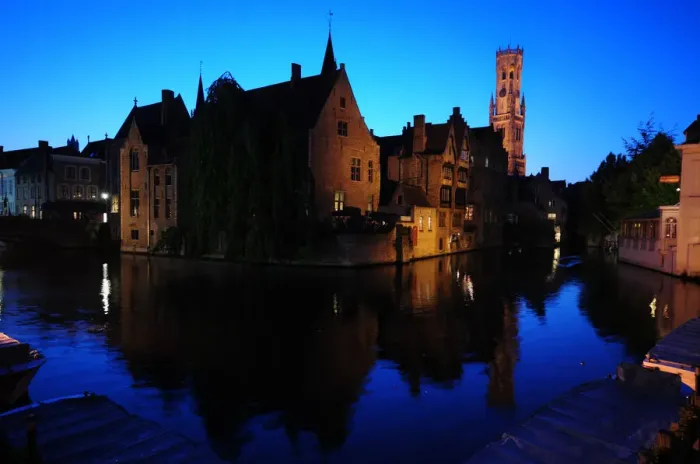 Framed Print : A view of Bruges old city and its canals at dusk Framed Print : A view of Bruges old city and its canals at dusk