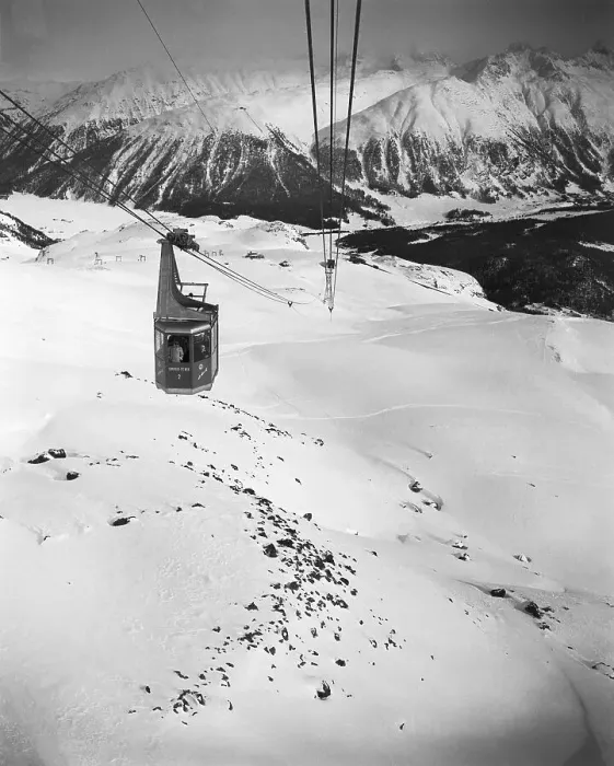 Framed Print : View of Cable with Mountains in Background Framed Print : View of Cable with Mountains in Background