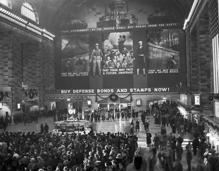 Framed Print : View of Crowded Grand Central Station Framed Print : View of Crowded Grand Central Station