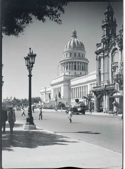 Framed Print : View of Cuban Capitol Building Framed Print : View of Cuban Capitol Building