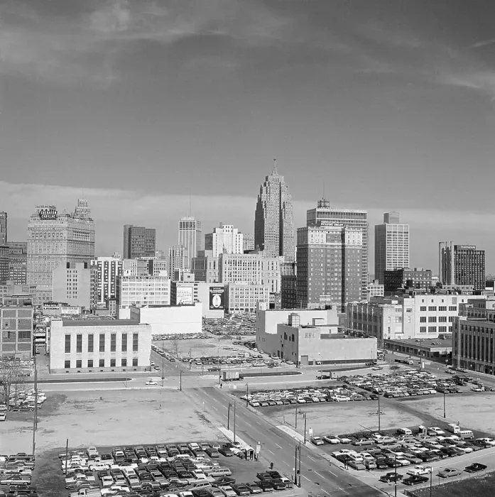 Framed Print : View of Detroit's Skyline Framed Print : View of Detroit's Skyline