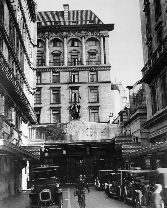 Framed Print : View of Entrance to Savoy Hotel Framed Print : View of Entrance to Savoy Hotel