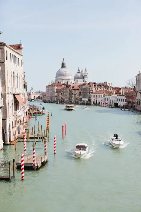Framed Print : View down The Grand Canal towards Santa Maria della Salute, Venice Italy Framed Print : View down The Grand Canal towards Santa Maria della Salute, Venice Italy