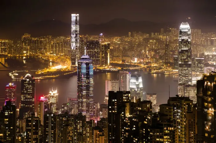 Framed Print : View over Hong Kong skyline from Victoria Peak at night, Central District, Hong Kong, China Framed Print : View over Hong Kong skyline from Victoria Peak at night, Central District, Hong Kong, China