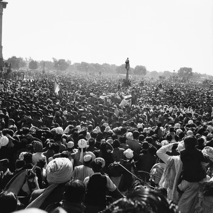 Framed Print : View of Large Crowd for Gandhi Funeral Framed Print : View of Large Crowd for Gandhi Funeral