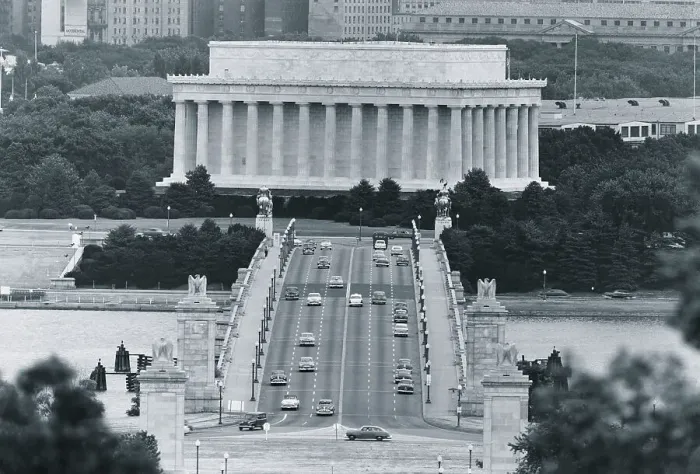 Framed Print : View of Lincoln Memorial Framed Print : View of Lincoln Memorial