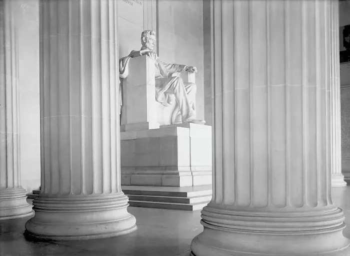 Framed Print : View of Lincoln Memorial Framed Print : View of Lincoln Memorial