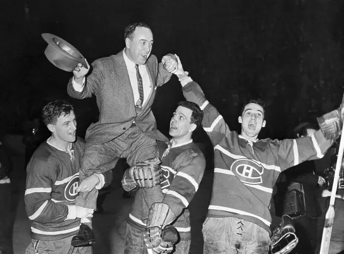 Framed Print : View of Montreal Canadiens Celebrating Victory Framed Print : View of Montreal Canadiens Celebrating Victory