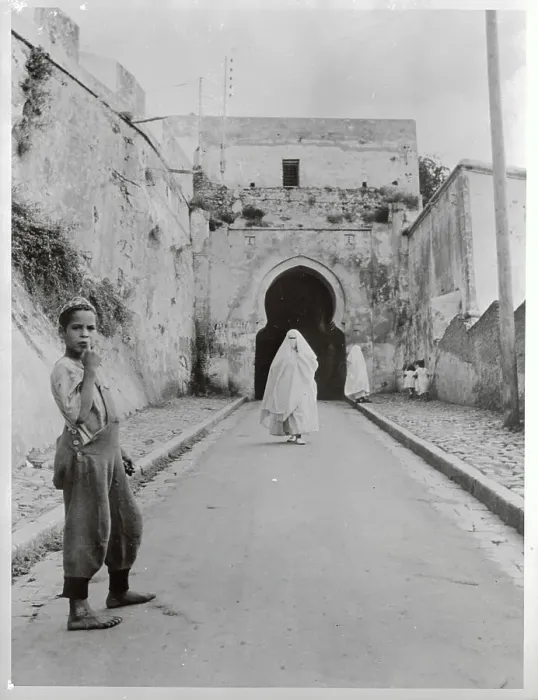 Framed Print : View of Moslem Woman Wearing Traditional Veils Framed Print : View of Moslem Woman Wearing Traditional Veils