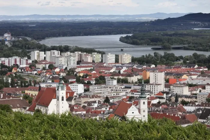Framed Print : View from Mt. Kreuzberg on Krems an der Donau with Piaristenkirche and Pfarrkirche churches, Wachau, Lower Austria, Austria, Europe
